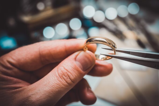 or 18-carats et or 9 carats